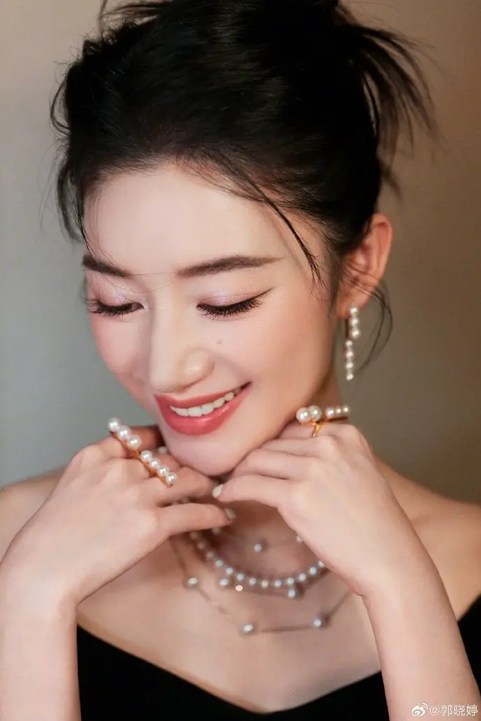 求生之战下载用户增长图